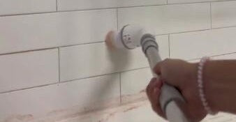 bathroom tile scrubber
