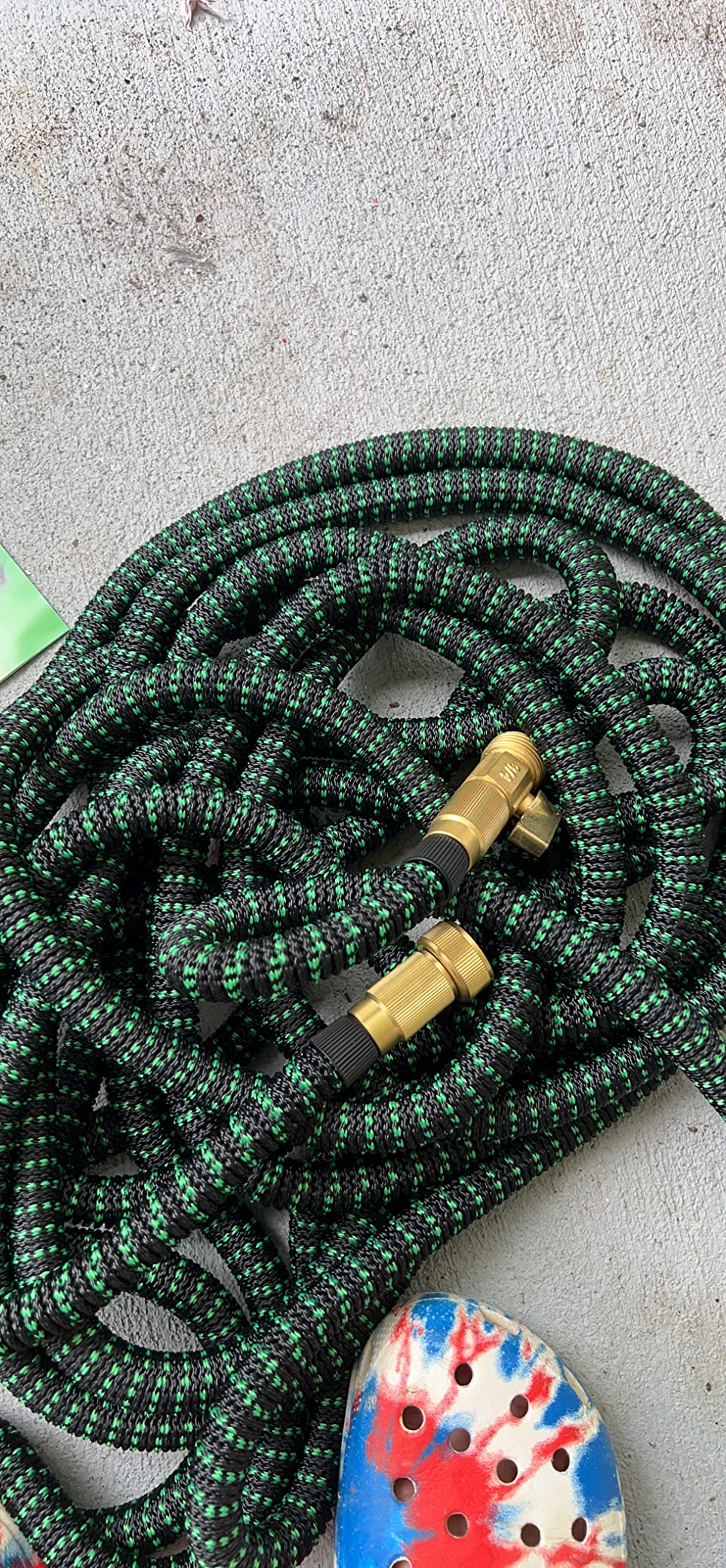 thumbnail image 2 of 100FT Heavy-Duty Expandable Garden Hose – Green Latex, Expanding Design 2 of 4
